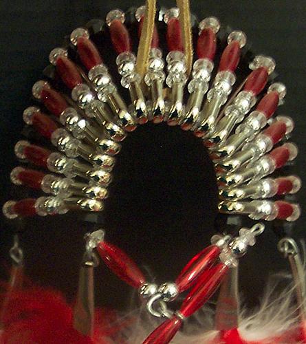 Images of indian head dresses from safety pins Images of indian head dresses from safety pins